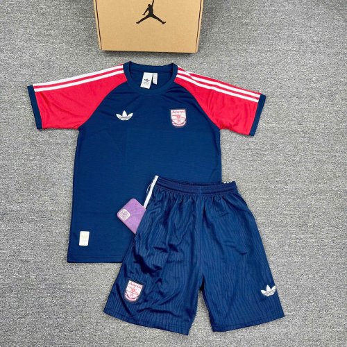 Bộ Bóng Đá Arsenal  retro xanh than tay đỏ  2025