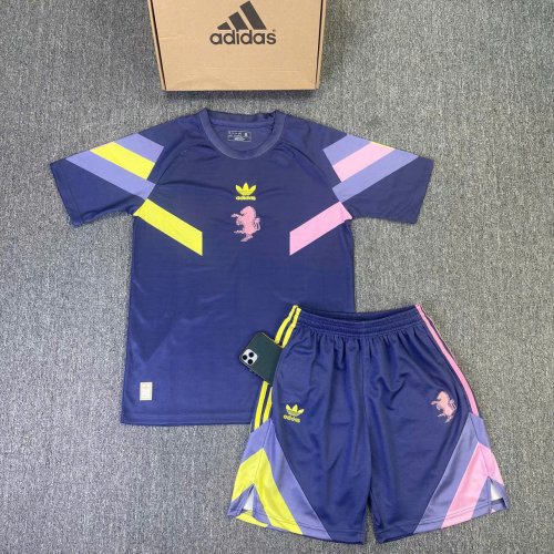 Bộ Bóng Đá Arsenal Tím Viền Vàng Hồng