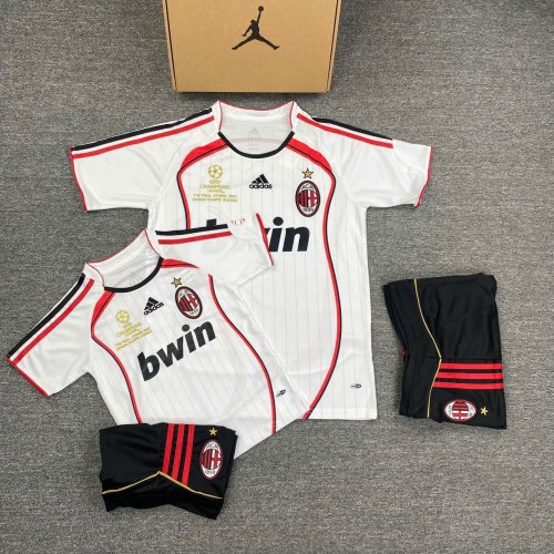 Bộ Bóng Đá Ac Milan Trắng Trẻ Em Retro 2006/2007
