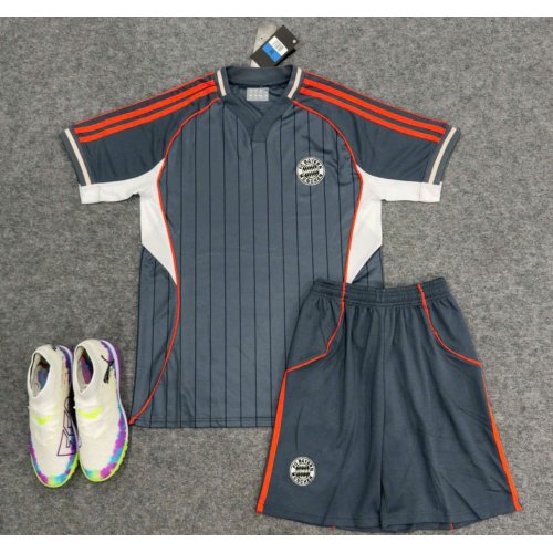 Bộ Bóng Đá Bayern Munich SK Xám Đậm 2025/2026