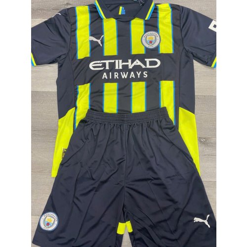 Áo Bóng Đá CLB Man City Sân Khách 2025 Tím Than Xanh Chuối