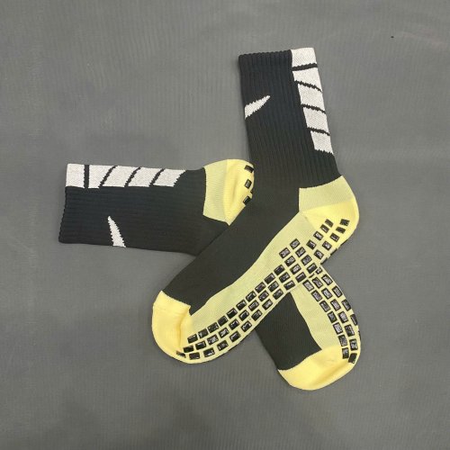 Tất Chống Trơn Cao Cấp Đen Viền Trắng