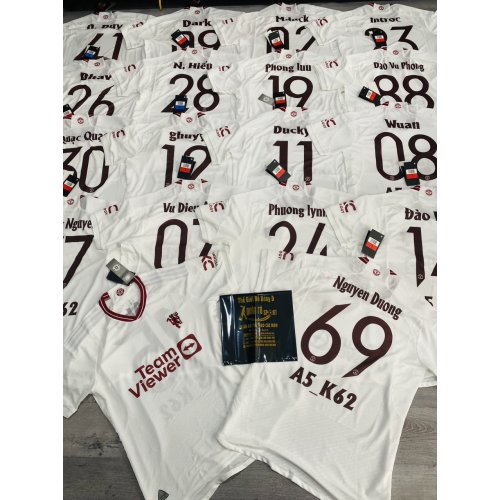 Đơn Áo MU Trắng Viền Đỏ - Lớp A5 K62