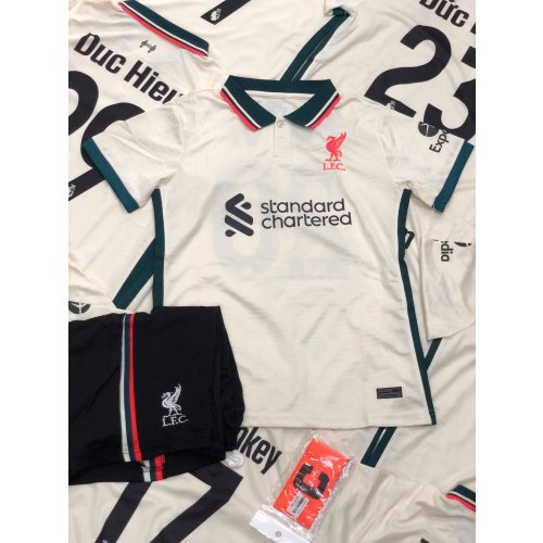 Đơn Áo Liverpool Sữa  Có Cổ Fake Thái