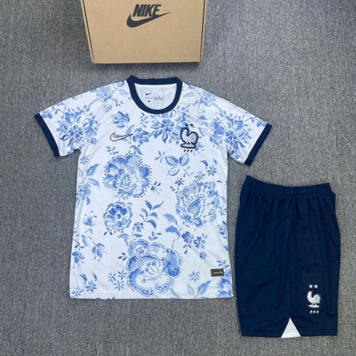 Bộ Bóng Đá Pháp trắng  Hoa Sân Tập Euro 2024